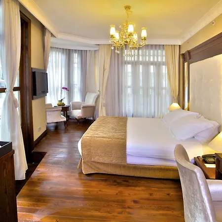 Atik Hotel 3*
