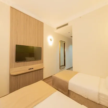 Hotel Atik 3*